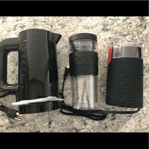BODUM coffee grinder, kettle & mug